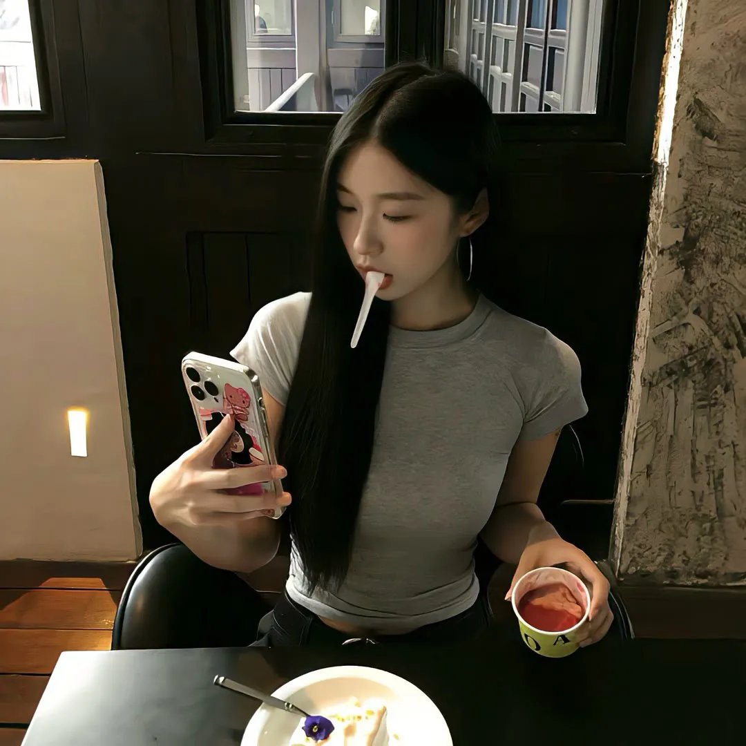 女性集中营